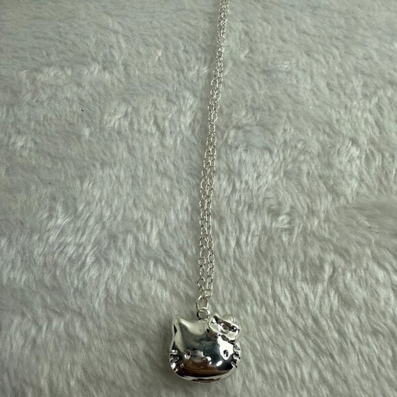 Hello Kitty necklace in silver - Picture 2 of 5